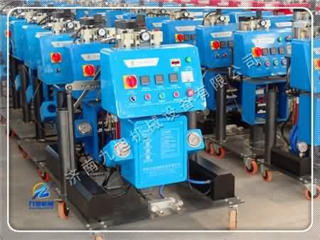 求聚氨酯發(fā)泡機那里的質量好？？